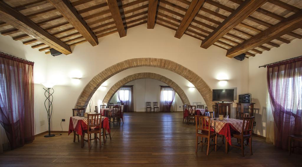 Il Ristoro Del Viandante Hotel Offagna Exterior foto