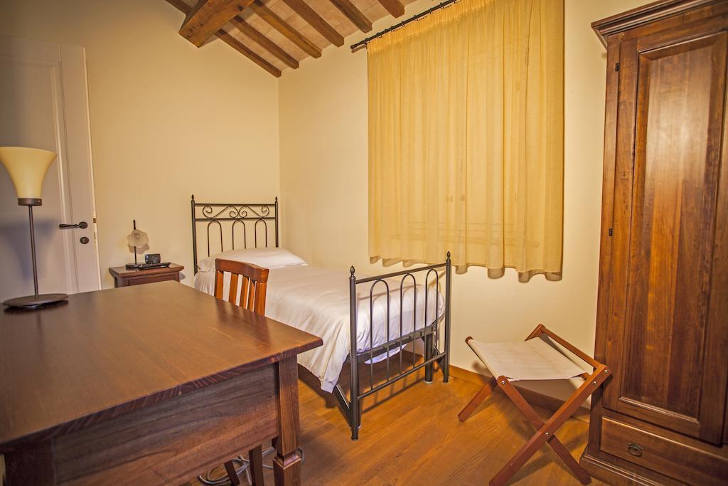 Il Ristoro Del Viandante Hotel Offagna Quarto foto